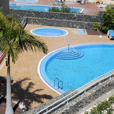 Casa de Férias Cozy Townhouse With Sea View Puerto de Santiago (Tenerife)